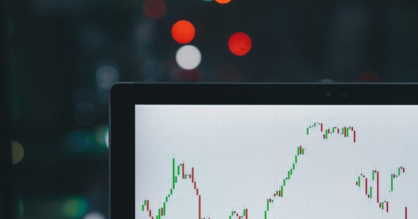 ТОП-5 сервисов аналитики Озон + бесплатные сервисы